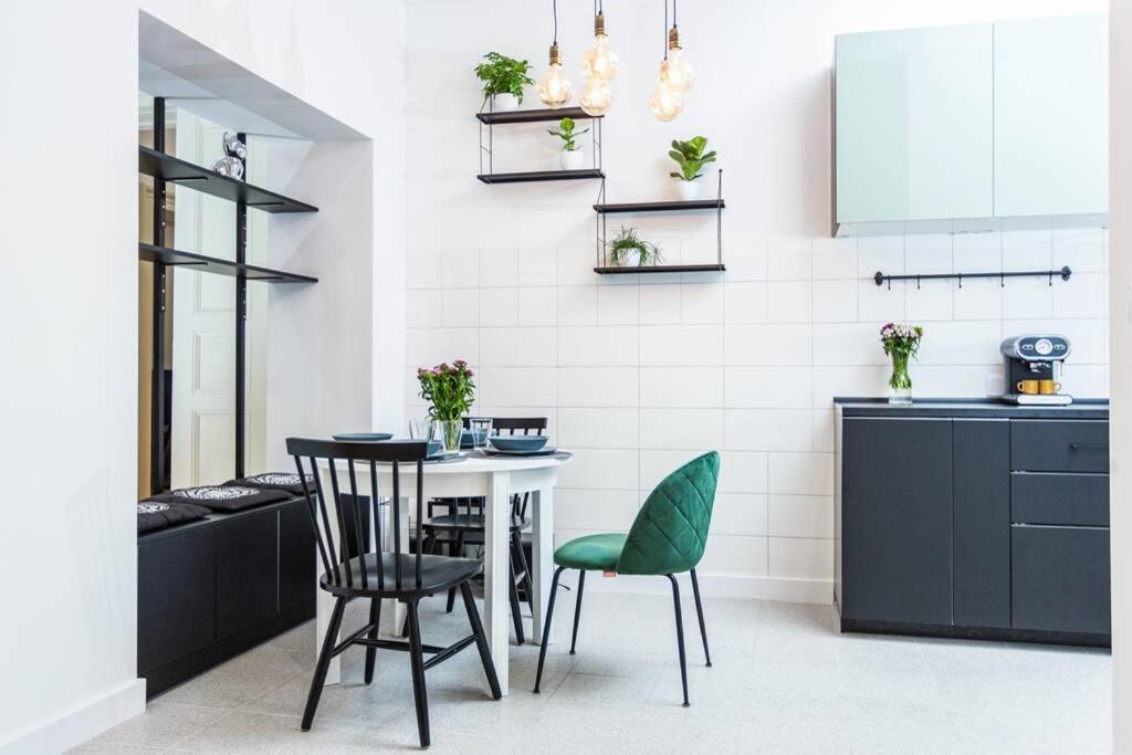 Niebieski Teatralna Apartment